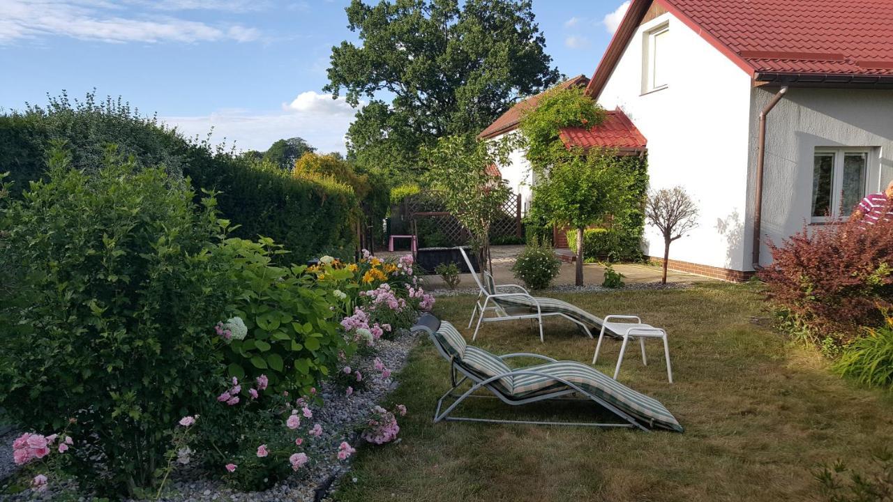 Domek Nad Jeziorem Bystrzyna Świdwin Exterior foto